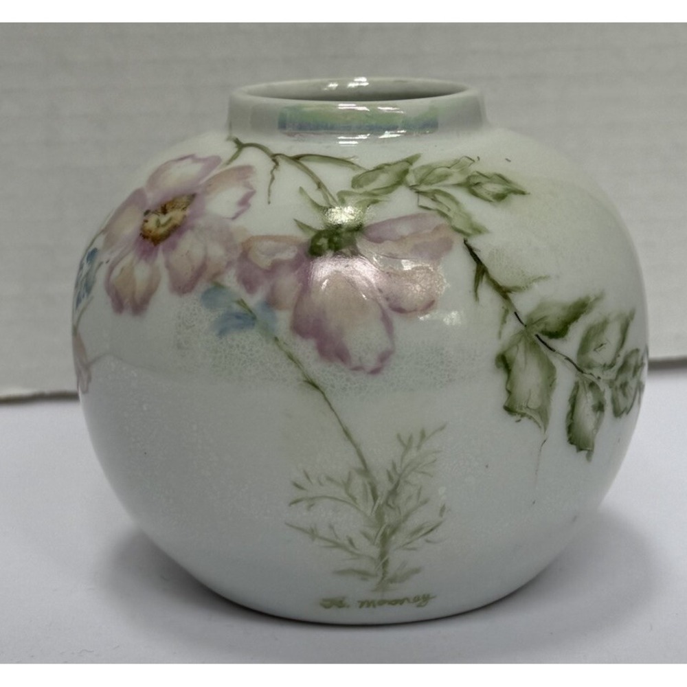 Vintage Hand‎ Painted Porcelain Vase Pink & Gold Flowers 3"
